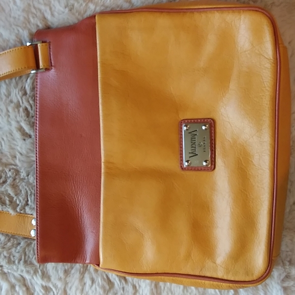 Valentina yellow and tan leather crossbody bag. - Picture 3 of 16